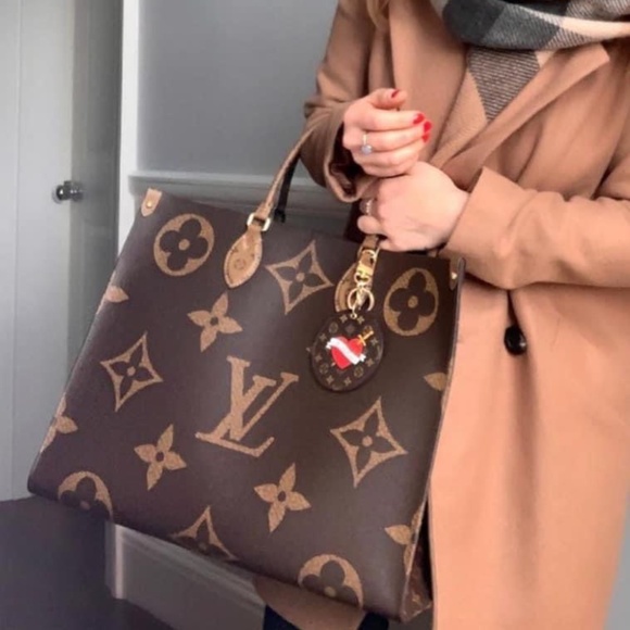 NWT Louis Vuitton ONTHEGO GM Tote Shoulder Bag Giant Monogram Brown + Extras ! - Picture 15 of 15